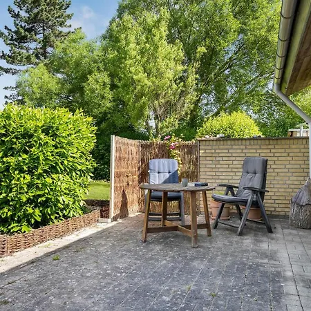 Amazing In Hyllinge With 2 Bedrooms And Wifi * Kirke-Hyllinge