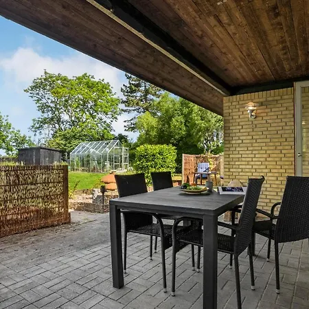 Amazing In Hyllinge With 2 Bedrooms And Wifi * Kirke-Hyllinge