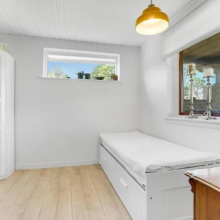 Amazing In Hyllinge With 2 Bedrooms And Wifi *